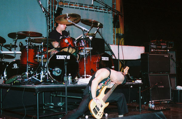 Bleeding Through - Headbangers Ball 2004 (Worcester MA) (image 19 of 41)