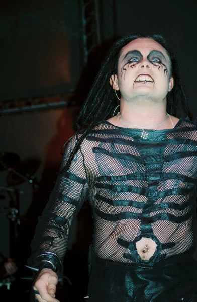 Cradle Of Filth - Headbangers Ball 2004 (Worcester MA) (image 21 of 41)