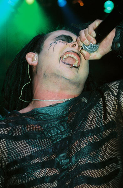 Cradle Of Filth - Headbangers Ball 2004 (Worcester MA) (image 32 of 41)