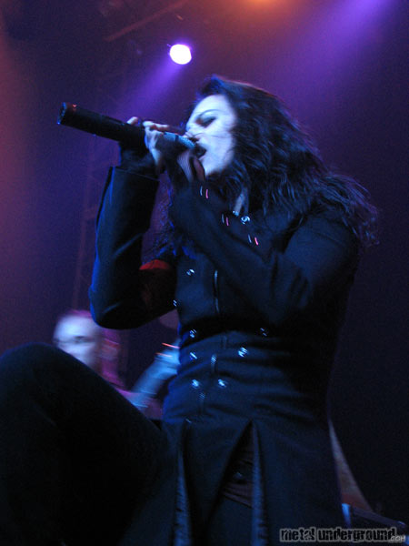 Lacuna Coil - Jagermeister Music Tour Spring 2007 (Baltimore -  MD) (image 4 of 56)