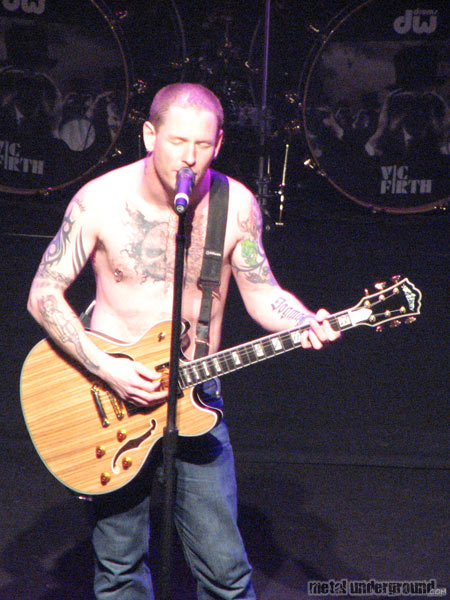 Stone Sour - Jagermeister Music Tour Spring 2007 (Baltimore -  MD) (image 56 of 56)