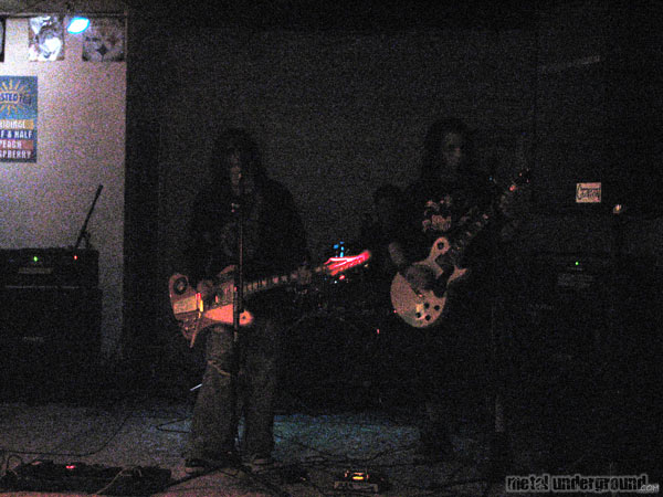 2sides2die - Krugs Place May 19 2007 (Frederick -  MD) (image 1 of 27)