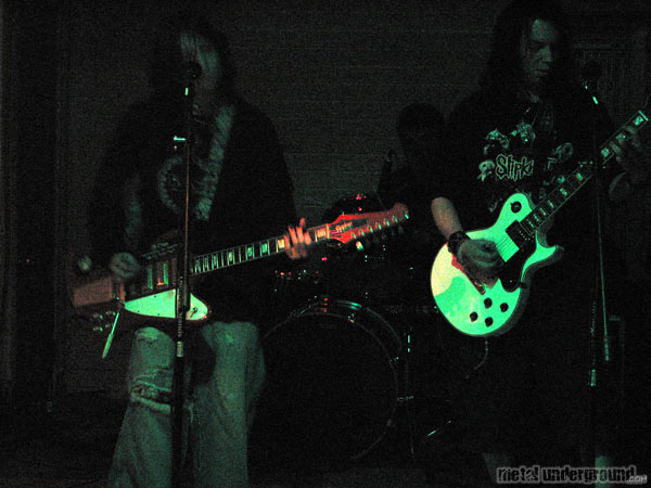 2sides2die - Krugs Place May 19 2007 (Frederick -  MD) (image 3 of 27)