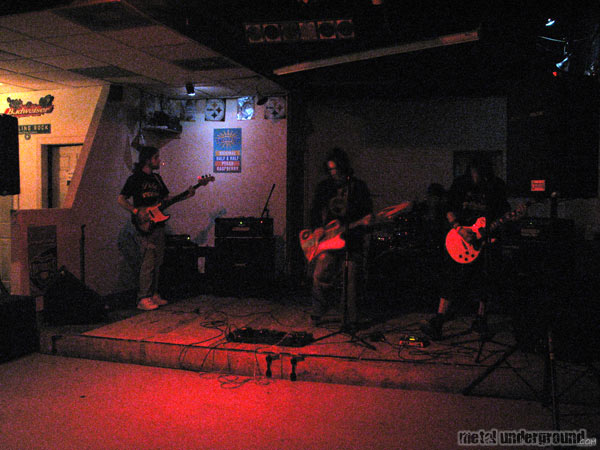 2sides2die - Krugs Place May 19 2007 (Frederick -  MD) (image 5 of 27)