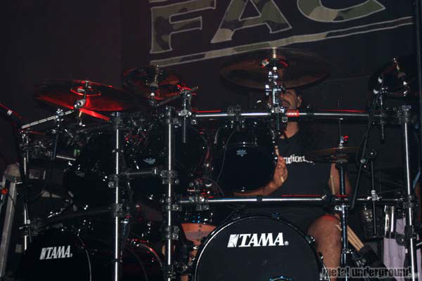 Fear Factory - Machines At War 2006 (Worchester -  MA) (image 11 of 38)