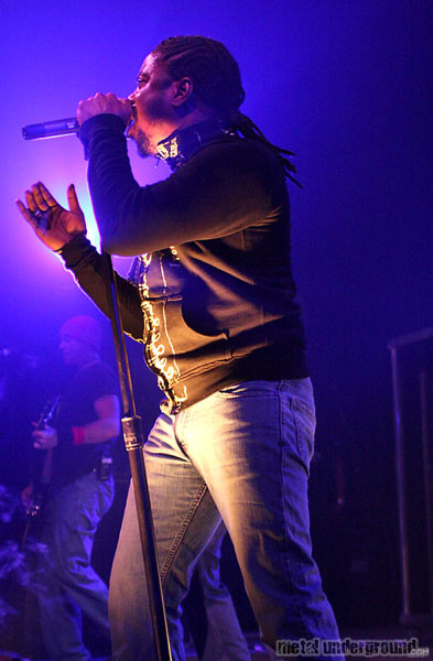 Sevendust - Masters Of Horror Tour (Columbus -  OH) (image 53 of 66)