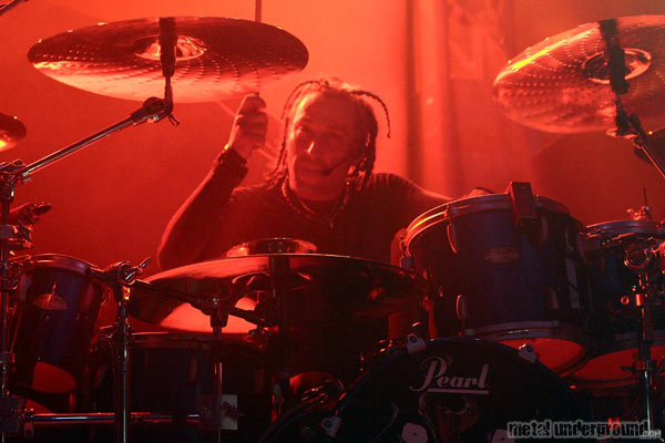 Sevendust - Masters Of Horror Tour (Columbus -  OH) (image 65 of 66)