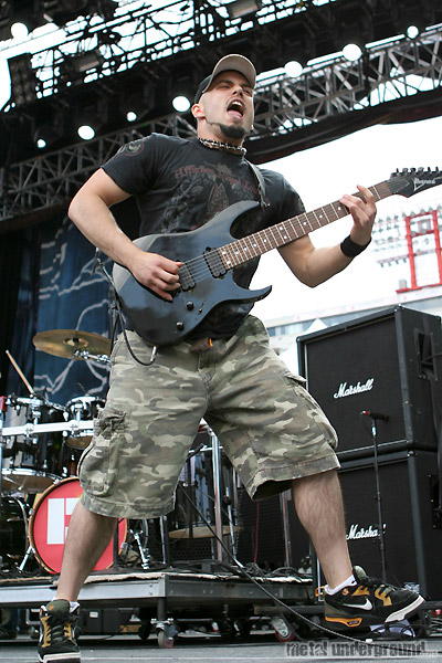 Cavalera Conspiracy - Monsters Of Rock 2008 (Calgary -  AB) (image 8 of 229)