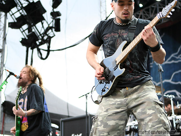Cavalera Conspiracy - Monsters Of Rock 2008 (Calgary -  AB) (image 18 of 229)