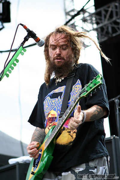Cavalera Conspiracy - Monsters Of Rock 2008 (Calgary -  AB) (image 27 of 229)