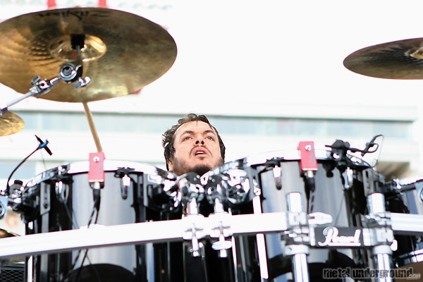 Cavalera Conspiracy - Monsters Of Rock 2008 (Calgary -  AB) (image 33 of 229)