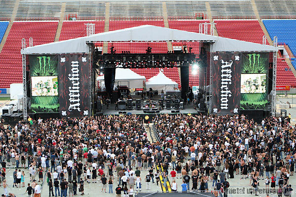 Cavalera Conspiracy - Monsters Of Rock 2008 (Calgary -  AB) (image 34 of 229)