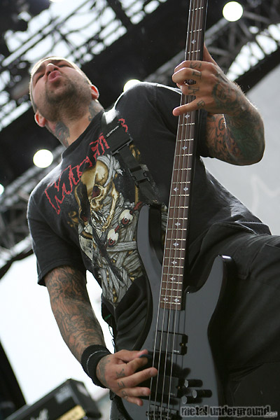Hatebreed - Monsters Of Rock 2008 (Calgary -  AB) (image 44 of 229)