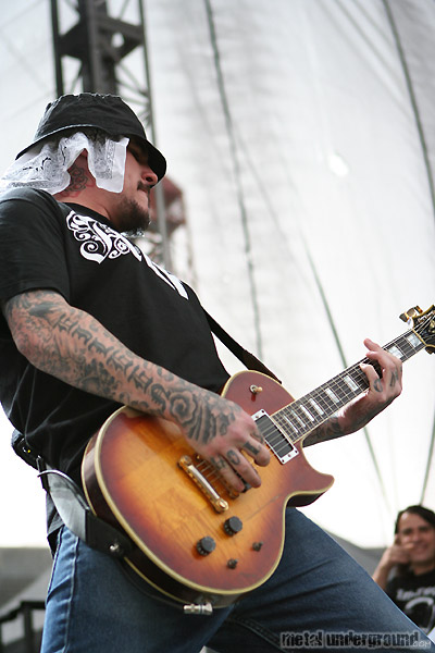 Hatebreed - Monsters Of Rock 2008 (Calgary -  AB) (image 49 of 229)
