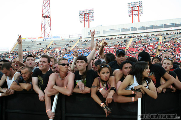 Hatebreed - Monsters Of Rock 2008 (Calgary -  AB) (image 62 of 229)