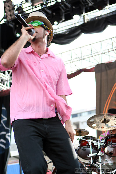 Serj Tankian - Monsters Of Rock 2008 (Calgary -  AB) (image 146 of 229)