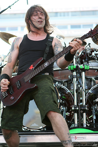 Shadows Fall - Monsters Of Rock 2008 (Calgary -  AB) (image 183 of 229)