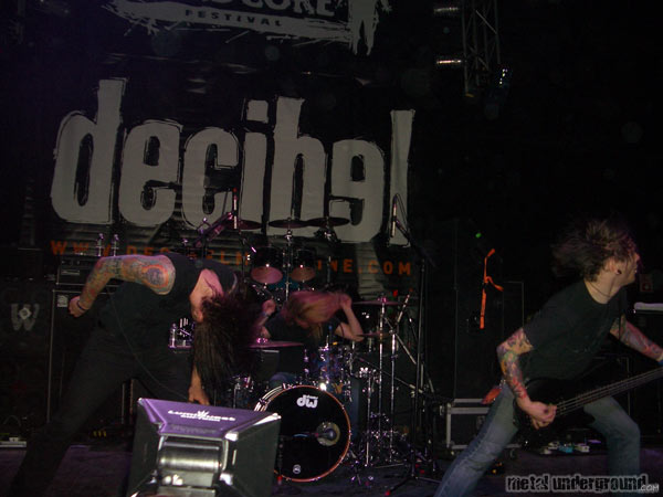 As I Lay Dying - NEMHF Friday April 22 2005 (image 7 of 28)