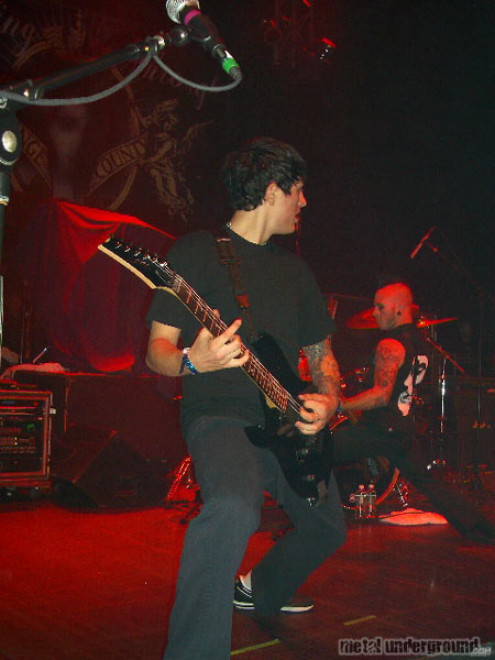 Bleeding Through - NEMHF Saturday April 23 2005 (image 1 of 30)