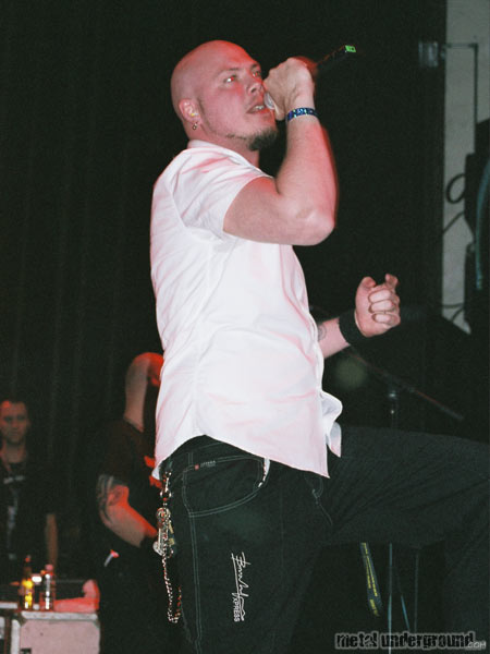 Soilwork - NEMHF Sunday April 24 2005 (image 27 of 31)