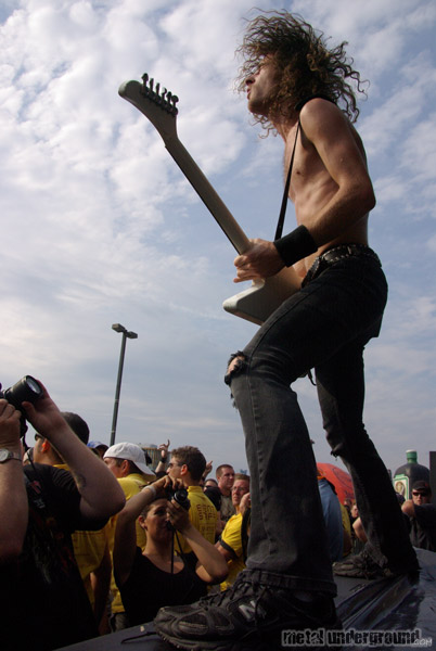 Airbourne - Rockstar Mayhem Festival 2008 (Camden -  NJ) (image 7 of 45)