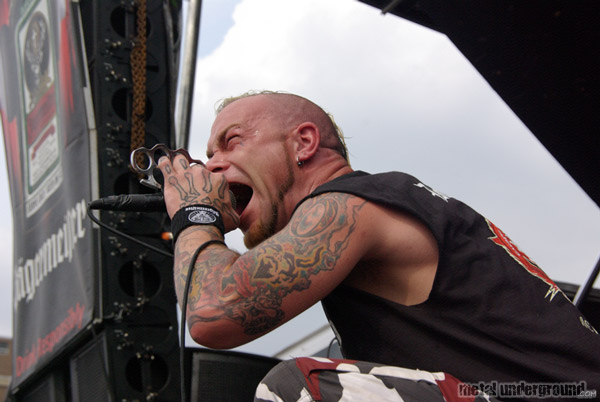 Five Finger Death Punch - Rockstar Mayhem Festival 2008 (Camden -  NJ) (image 23 of 45)