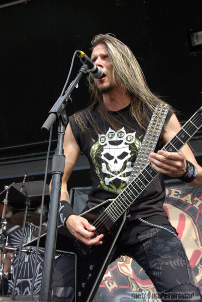 Five Finger Death Punch - Rockstar Mayhem Festival 2008 (Camden -  NJ) (image 26 of 45)