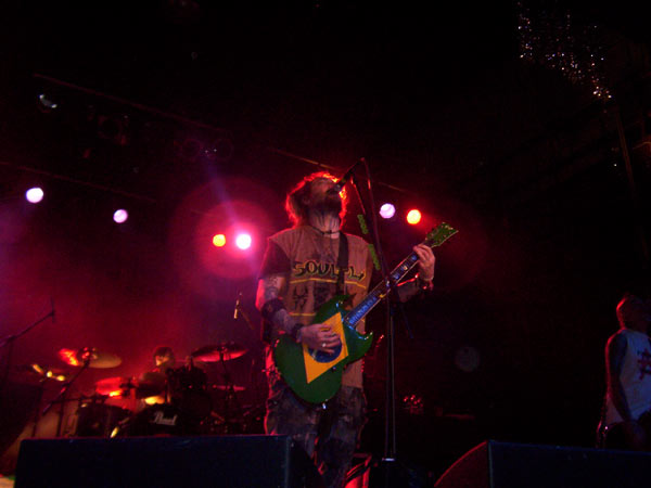 Soulfly - Soulfly And Morbid Angel 2005 (Philadelphia PA) (image 18 of 30)