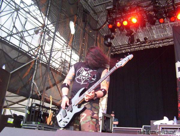 Chimaira - Sounds Of The Underground 2005 (Philadelphia PA) (image 17 of 54)