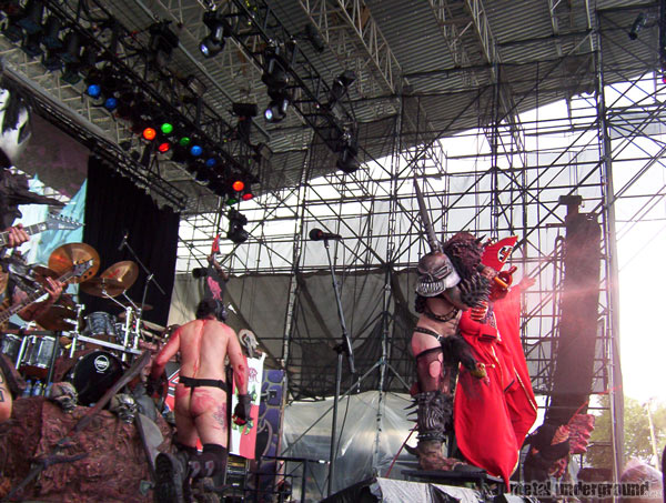 Gwar - Sounds Of The Underground 2005 (Philadelphia PA) (image 24 of 54)