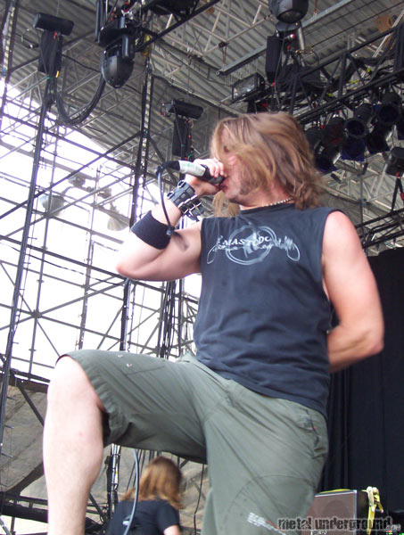 Unearth - Sounds Of The Underground 2005 (Philadelphia PA) (image 50 of 54)