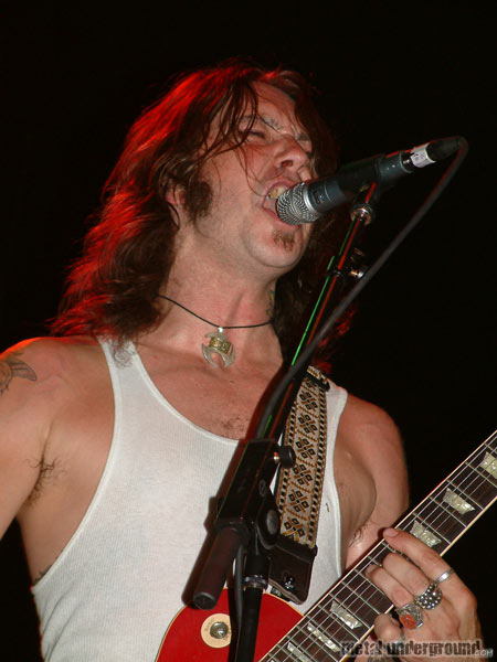 High On Fire - Sounds Of The Underground 2005 (Vancouver BC) (image 24 of 58)