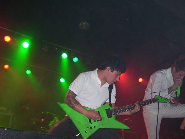Atreyu - Unearth And Atreyu 2005 (Philadelphia PA) (image 2 of 31)