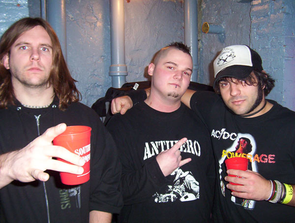 Unearth - Unearth And Atreyu 2005 (Philadelphia PA) (image 16 of 31)