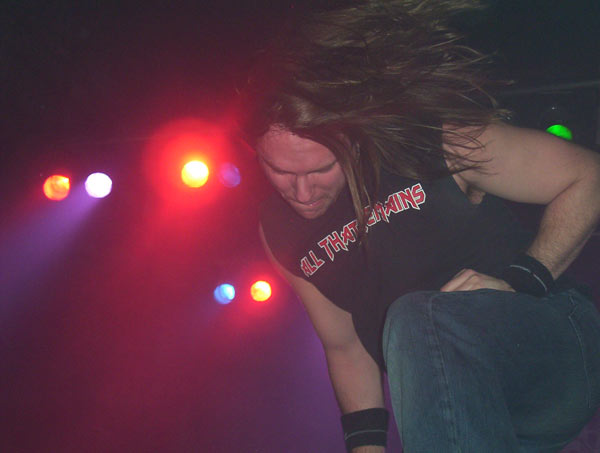 Unearth - Unearth And Atreyu 2005 (Philadelphia PA) (image 19 of 31)