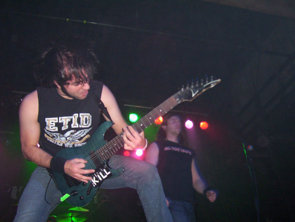 Unearth - Unearth And Atreyu 2005 (Philadelphia PA) (image 31 of 31)