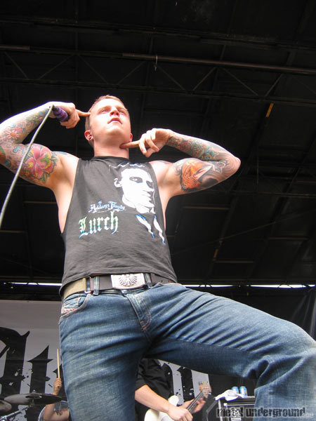 Atreyu - Warped Tour 2005 (Vancouver BC) (image 4 of 45)