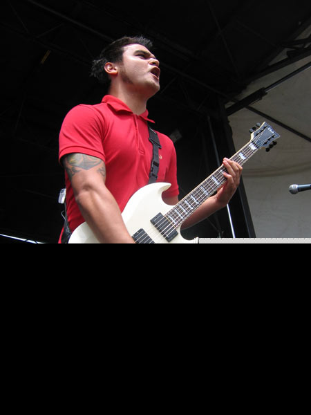 Atreyu - Warped Tour 2005 (Vancouver BC) (image 5 of 45)