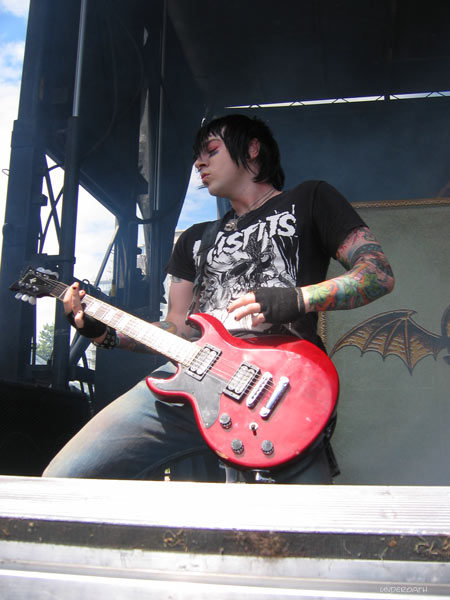 Avenged Sevenfold - Warped Tour 2005 (Vancouver BC) (image 24 of 45)