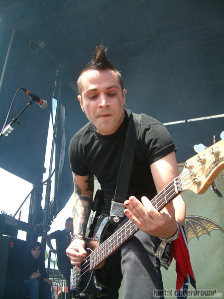 Avenged Sevenfold - Warped Tour 2005 (Vancouver BC) (image 26 of 45)