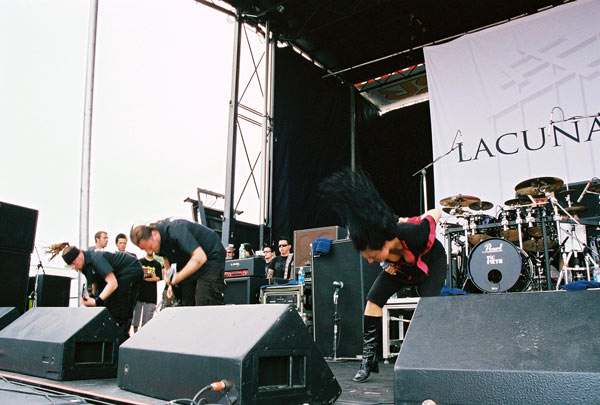 Lacuna Coil @ Ozzfest 2004 (Mansfield, MA)